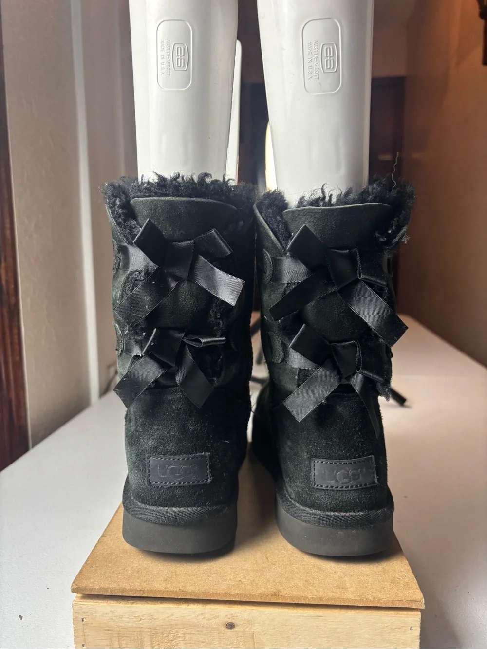 UGG Bailey Bow II Boots in Black #ugg #boots Sz 9